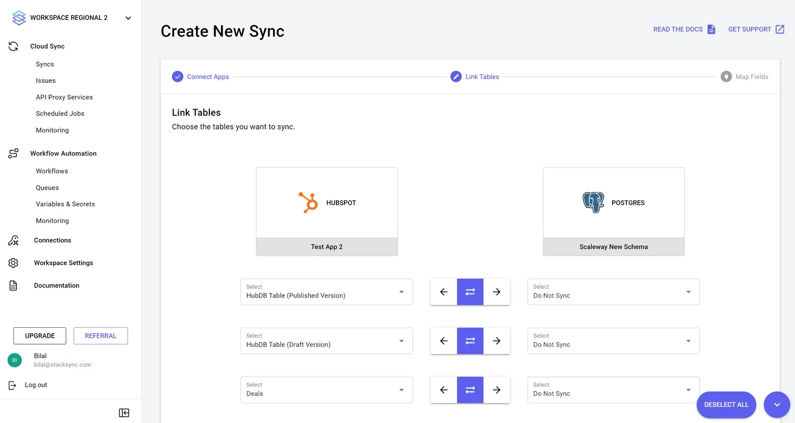 Stacksync Create New Sync Link Tables step for HubSpot to Postgres, offering "HubDB Table (Published Version)" and "(Draft Version)".